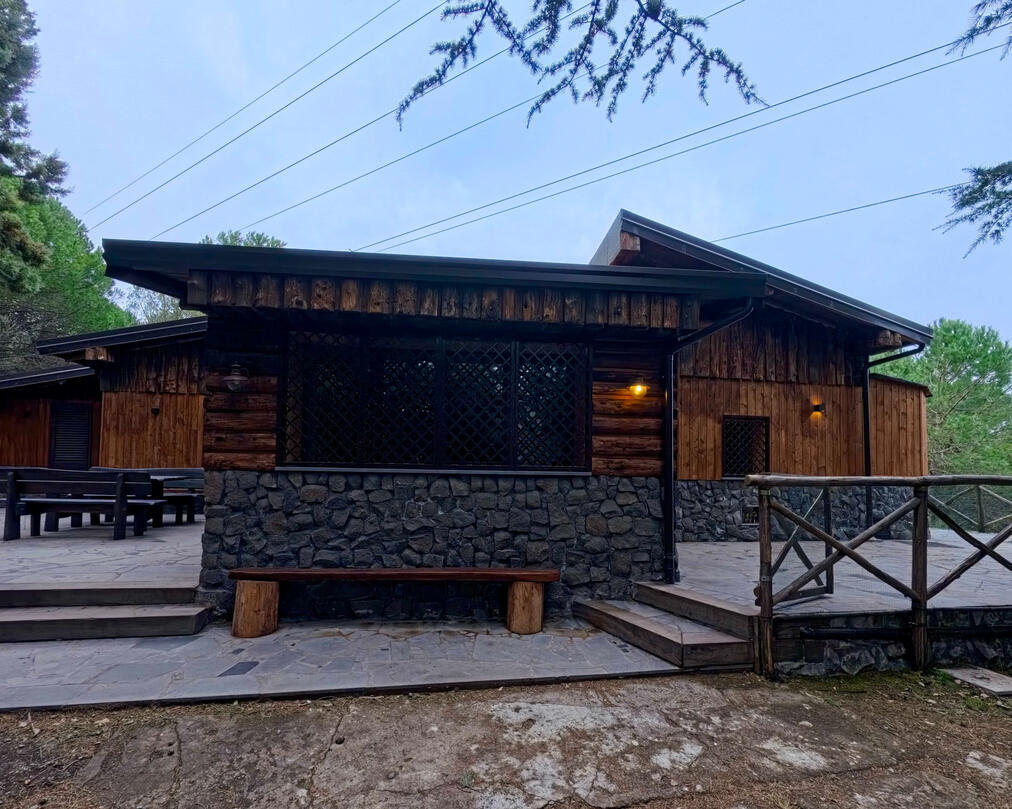 Esterni Etna Nicolosi Chalet